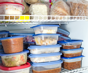 "Comment créer un smoothie équilibré avec des fruits congelés ?"